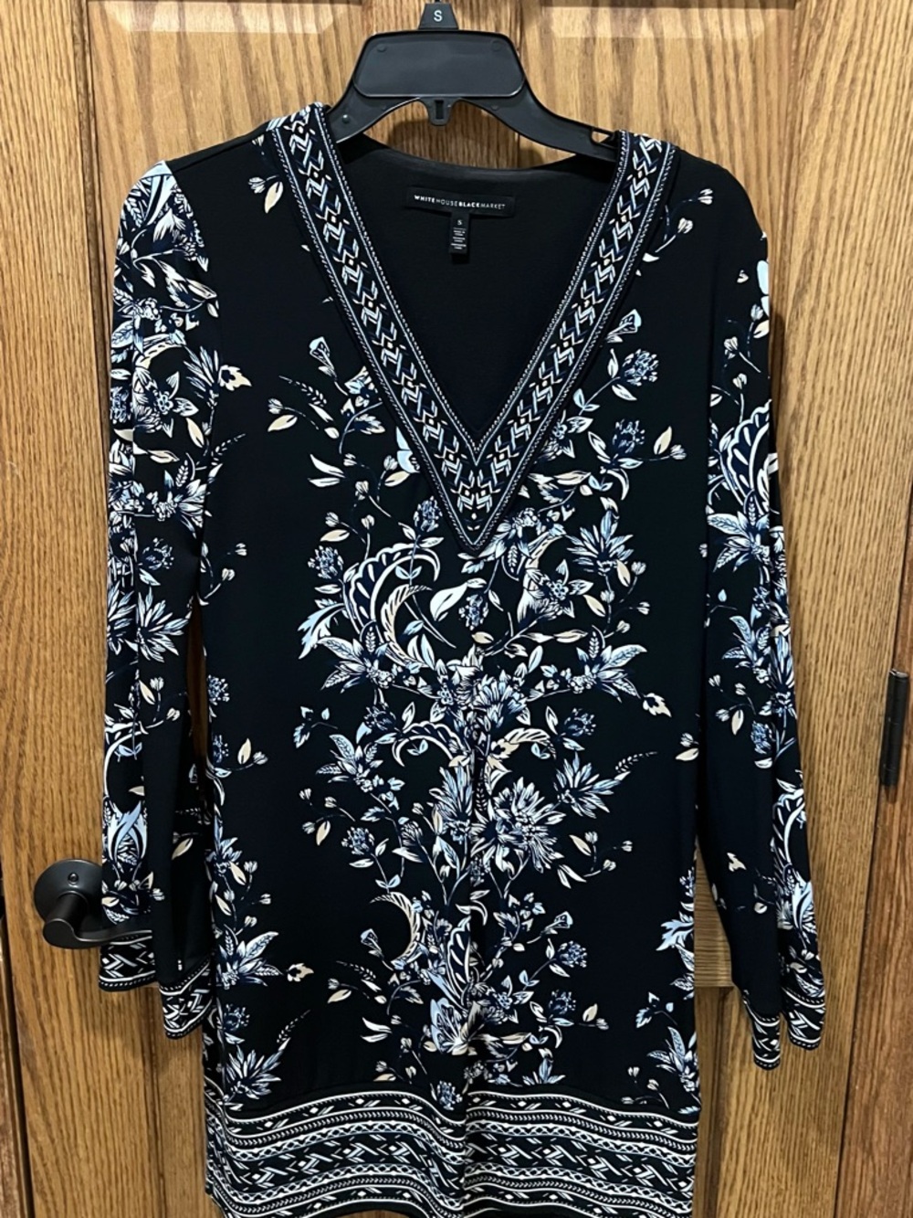 White House Black Market Black and White Floral V-Neck Tunic